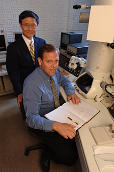 Tsu-Wei Chou (left), Pierre S. du Pont Chair of Engineering, and Erik Thostenson, assistant professor of mechanical engineering