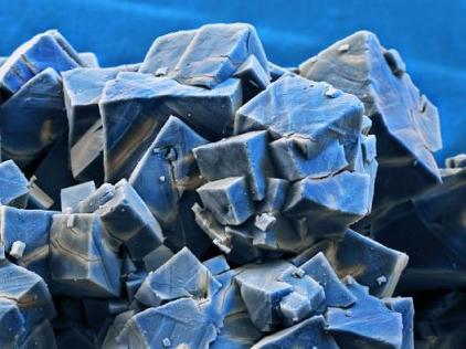 Nanocubes act as a storage medium for hydrogen: A possible storage medium for hydrogen are nanocubes made of metal organic frameworks (MOFs). Photo: BASF  The Chemical Company, 2010