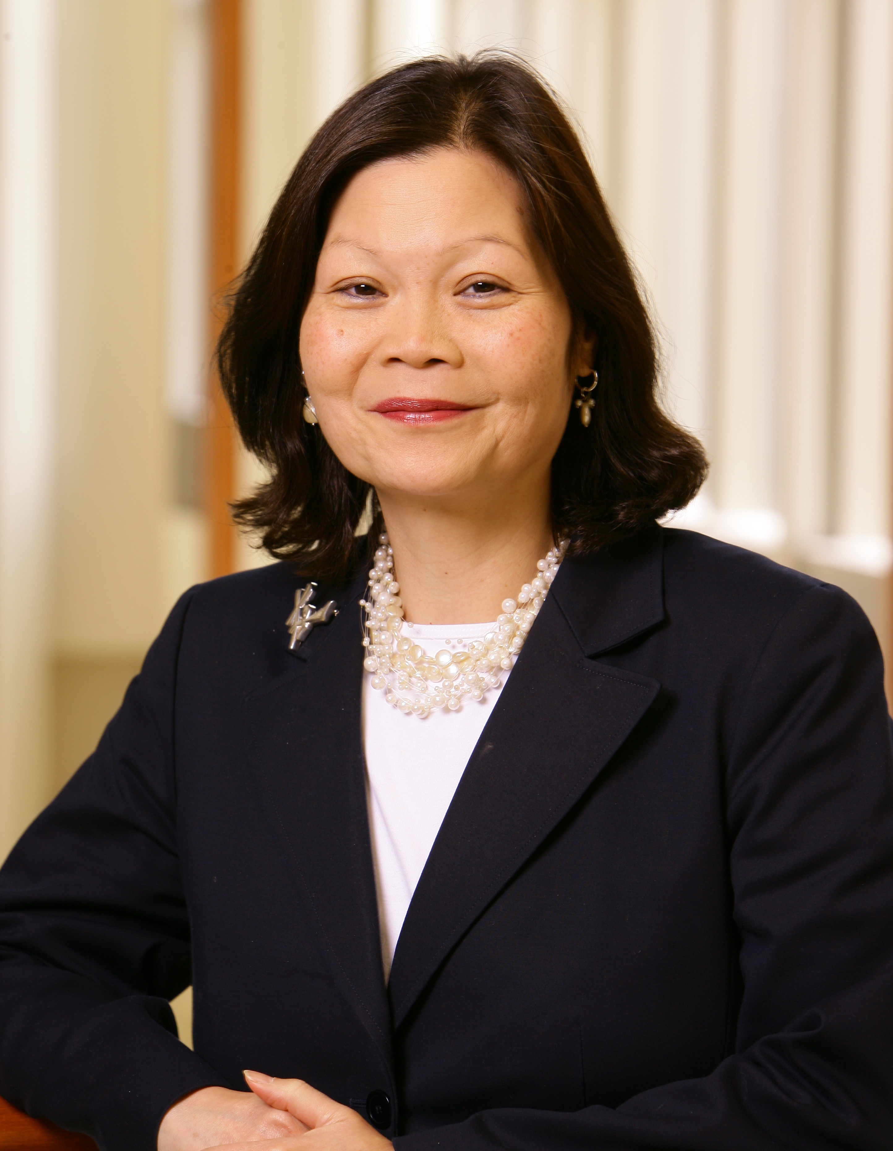 Carolyn Woo