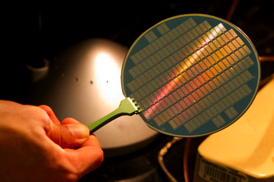 This wafer contains tiny computers using carbon nanotubes, a material that could lead to smaller, more energy-efficient processors.
Credit: Norbert von der Groeben