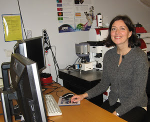 NTNU associate professor, Marit Sletmoen, with her JPK NanoTracker Optical Tweezers system. 