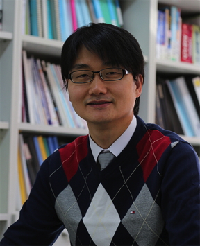 Prof. Tae-Woo Le