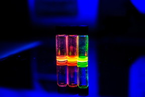 Quantum dots are fluorescent crystals in which the color of the emitted light is dependent on the size of the crystal.
CREDIT: Richard E. Cruise, University of Leeds