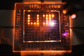 A laser stylus writes on a small array of multifunction pixels made by dual-function LEDs than can both emit and respond to light.
CREDIT
Image courtesy of Moonsub Shim, University of Illinois