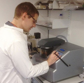 Dr Ben Blackburn of the Physics Department, Kings College London, uses the Quorum Q150T ES coater to prepare samples for analysis by SEM.