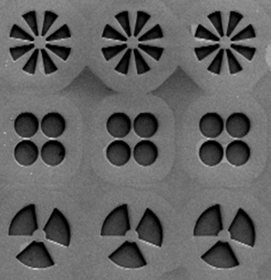 Electron micrograph of the single-photon source trench design developed at UC Santa Barbara.