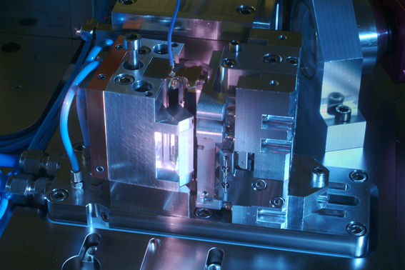 World record: 400 W femtosecond laser developed by the Fraunhofer ILT for ultra-precise materials processing
Picture source: Fraunhofer Institute for Laser Technology ILT, Aachen