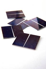 Thin-film epitaxial silicon solar cells
