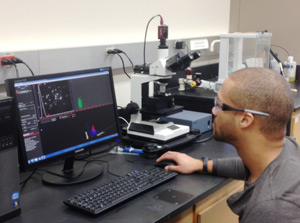PhD student, Andre James, from the Driskell group at Illinois State University uses the NanoSight NTA system