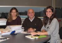 From left to right, this is Maria Mittelbrunn , Ph.d., Dr. Francisco Snchez- Madrid and Carolina Villaroya.

Credit: CNIC
