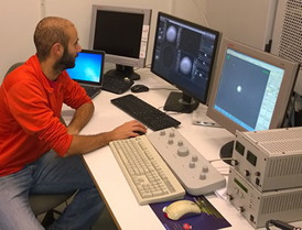 Dr Ruggero Verre processes data from his DELMIC SPARC system to 
aid the characterisation of optical antennas.
