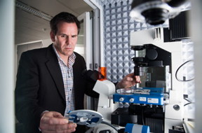 Professor Nico Voelcker at the Future Industries Institute of the University of South Australia, Adelaide, works with his JPK NanoWizard AFM system.