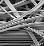 Electronmicroscopic image of SnIP-needles (9700x, 5 kV)  Image: Viola Duppel / MPI for Solid State Research
