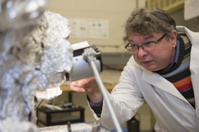 University of Cincinnati physicist Hans-Peter Wagner is exploring nanowire semiconductors to harness the power of light at the nano level.
CREDIT
Andrew Higley/UC Creative Services