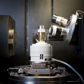A Deben CT500 loading stage mounted in a ZEISS Xradia XCT200 micro computed tomography system as used in the La Trobe Institute for Molecular Science, [image source: http://www.latrobe.edu.au/surface/capabilities/x-ray-micro-computed-tomography-xct]
