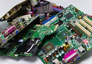 Researchers have developed a new, safer method to dispose of printed circuit boards.
Credit: junpiiiiiiiiiii/Shutterstock.com
