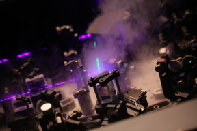 With the help of ultra-short laser pulses physicists at the University of Oldenburg study the ultra-fast processes occuring in nanomaterials after the absorption of light.

CREDIT
University of Oldenburg